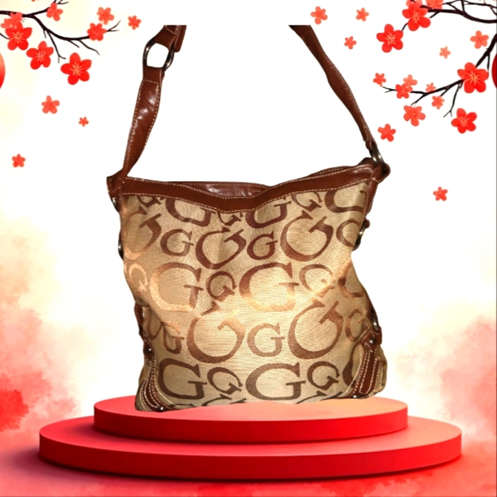 The Big G Shoulder Bags Vegan Leather🔥